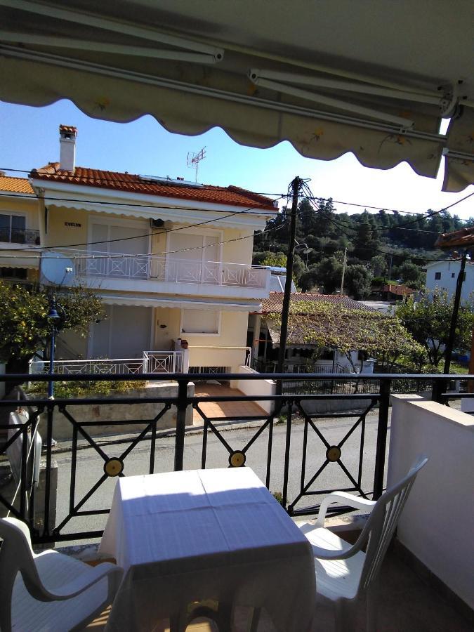 Chrusanthi'S Apartment Nea Skioni Dış mekan fotoğraf